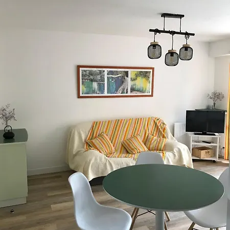 Stud Paulais Grand Bis Proximité Terrasse Et Parking Apartment *